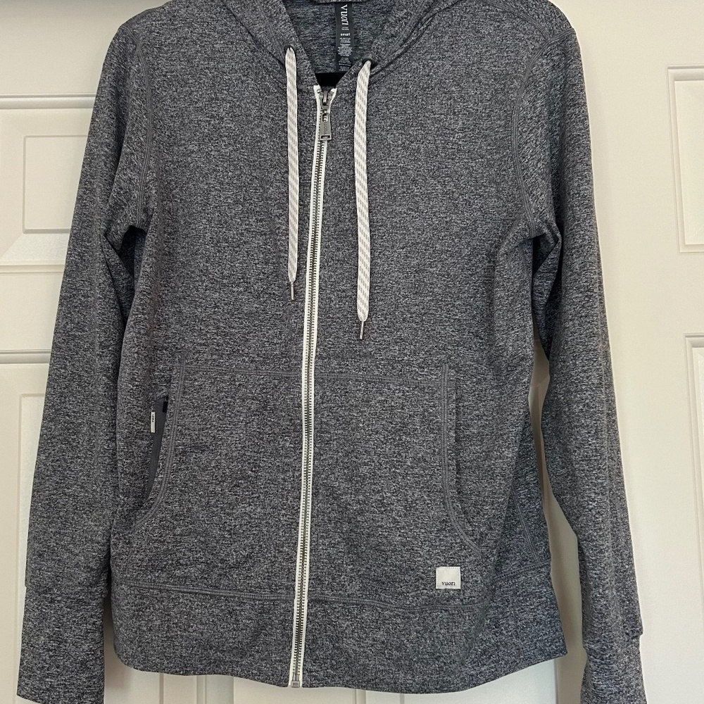 NWOT RARE Vuori Halo Performance Hoodie Heather Gray Size S VERSION 1
